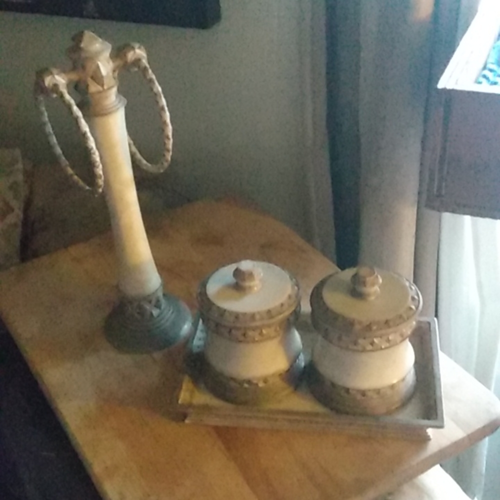 Bathroom set